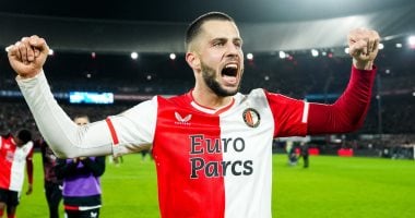 النصر السعودي يحسم صفقة ديفيد هانكو مدافع فينورد ديفيد هانكو