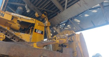 وزارة النقل: اصطدام تريلا بكوبرى مشاه بالطريق الزراعى دون إصابات 