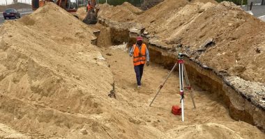 تنفيذ مشروعى ربط محطتى كهرباء ورفع كفاءة خط صرف المنطقة الصناعية بالعبور