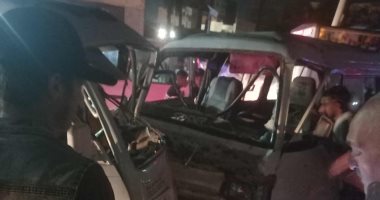 إصابة 4 أشخاص بحادث تصادم سيارتين ميكروباص وسوزوكى بشبين القناطر جانب من الحادث