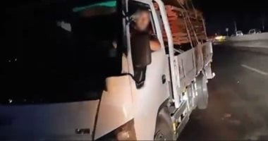 المتهم بالسير عكس الاتجاه