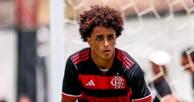 من هو البرازيلي رايان روبرتو خليفة نيمار وفينيسيوس هدف برشلونة وأياكس؟ رايان روبرتو