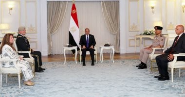 قائد القيادة المركزية الأمريكية ينقل تحيات "ترامب" للسيسى.. الرئيس يؤكد عمق العلاقات الاستراتيجية بين القاهرة وواشنطن.. يشدد: نهر النيل قضية أمن قومي.. ومستمرون فى جهودنا للتوصل إلى وقف إطلاق النار فى غزة الرئيس عبد الفتاح السيسي