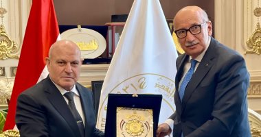 رئيس النيابة الإدارية يقدم التهنئة لرئيس محكمة النقض بمنصبه الجديد