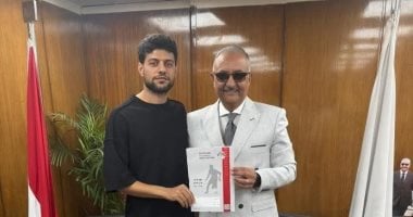مصطفى شلبى يوقع عقود انتقاله إلى البنك الأهلى.. صورة مصطفى شلبي يوقع عقود انتقاله إلى البنك الأهلي