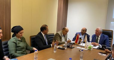 قيادات حزب الجبهة الوطنية تتفقد غرفة العمليات المركزية لمتابعة دعاية وانتخابات الشيوخ