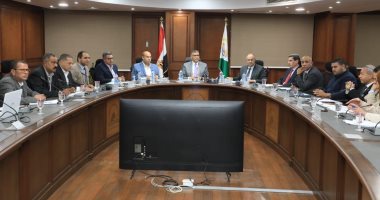 محافظ الجيزة يترأس اجتماع مجلس إدارة الجهاز التنفيذي لمشروع استهلاك الطرق اجتماع مجلس إدارة الجهاز التنفيذي لمشروع استهلاك الطرق