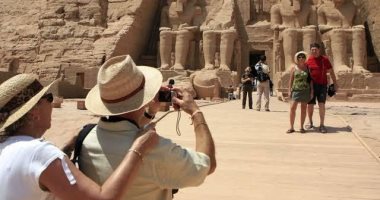 السياحة تُعزز خدمات الإرشاد السياحى من كافة اللغات الأجنبية واستقطاب اللغات النادرة جوله سياحية