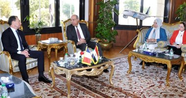 السفير الفرنسى: حريصون على توسيع التعاون مع مصر فى مجال الطيران المدنى