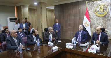محافظ كفر الشيخ يشهد توقيع عقد المحطة الأولى لتحسين مياه مصرف كتشنر
