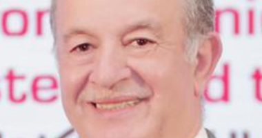 الدكتور على شمس الدين رئيس جامعة بنها الأسبق يفوز بجائزة الدولة للرواد