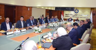 رئيس جامعة المنصورة يشارك فى اجتماع مجلس أكاديمية البحث العلمى ويهنئ الفائزين بجوائز الدولة