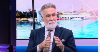 طارق الدسوقى يكشف تفاصيل تحضيرات شخصية جلوستر لمسرحية الملك لير