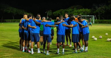 تدريبات تخصصية للاعبى البنك الأهلى بمعسكر برج العرب.. صور لاعبو البنك الأهلى قبل انطلاق التدريبات