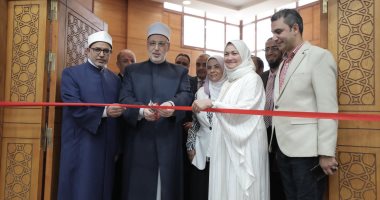قيادات الأزهر يفتتحون المقر الرسمي لأكاديمية «مواهب وقدرات» للوافدين افتتاح المقر الرسمي لأكاديمية مواهب وقدرات