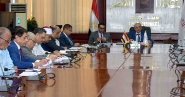 محافظ الأقصر يخصص 500 متر كمجمع خدمات حياة كريمة بقرية العديسات