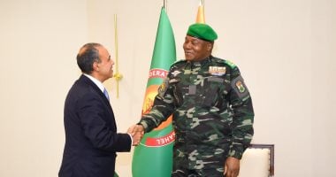 وزير الخارجية مع الفريق أول عبد الرحمن تياني رئيس جمهورية النيجر
