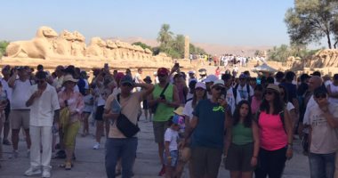 إقبال على معابد الأقصر