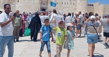  إقبال جماهيرى كبير على المتاحف والمواقع الأثرية بالإسكندرية.. صور