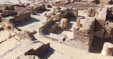 اكتشافات أثرية جديدة لمباني سكنية وكنائس ومقابر وجدارية تصور السيد المسيح الاكتشافات الاثرية
