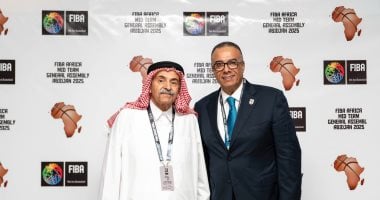 مصيلحى يجتمع برئيس الاتحاد الدولى لكرة السلة خلال اجتماعات الاتحاد الأفريقى عمرو مصيلحي