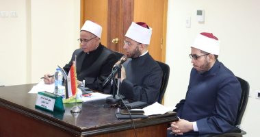 وزير الأوقاف فى اجتماع موسع بمديري المديريات: تشديد على الانضباط الإدارى التام