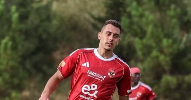 الأهلي يكتفي بـ جراديشار وشريف وحمزة فى الهجوم قبل غلق باب القيد جراديشار