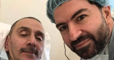 الجمهور يتداول الصورة الأخيرة للراحل زياد الرحبانى زياد الرحباني وطبيبه