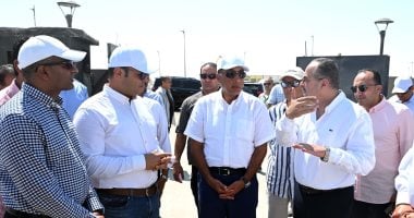 رئيس الوزراء يتفقد محطة التجارب البحثية لتحلية مياه البحر بمدينة العلمين الجديدة الدكتور مصطفى مدبولي، رئيس مجلس الوزراء