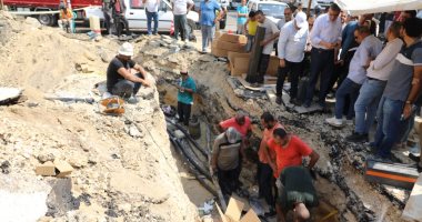 محافظة الجيزة: فرق العمل تعمل بكامل طاقتها لإعادة التيار الكهربائى للمناطق المتأثرة محافظ الجيزة يتفقد أعمال إصلاح العطل المفاجئ