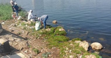 محافظ دمياط يطلق حملة نظافة لجسور نهر النيل بمدن المحافظة.. صور