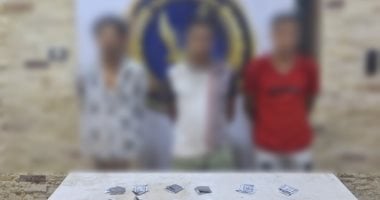 ظهروا فى فيديو على مواقع التواصل.. ضبط 3 متهمين بترويج المخدرات في السلام المتهمين