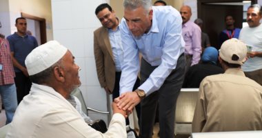 محافظ أسوان: نسعى لتطبيق منظومة التأمين الشامل بأعلى جودة