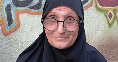 صوت عامر بالقرآن.. "فرحانة" التحقت بمدرسة القرآن بعد عمر الستين بقنا