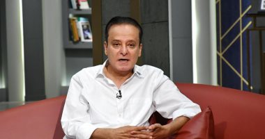 يوسف معاطي: هنيدي كوميديان فريد.. وهذه نصيحتى له - اليوم السابع