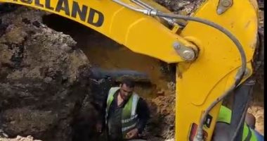 شاهد.. تفاصيل كسر خط مياه رئيسى بشارع الجيش فى وراق الحضر وموعد عودة المياه