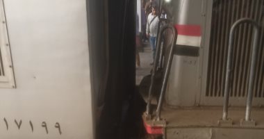قطار يصطدم بالرصيف فى محطة مصر دون إصابات.. صور قطار يصطدم برصيف في محطة مصر