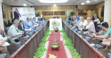 محافظ الغربية: 654 لجنة جاهزة لاستقبال انتخابات مجلس الشيوخ جانب من الاجتماع