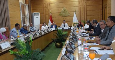 مجلس جامعة بنها: نثمن دور الدولة المصرية فى رفع المعاناة عن شعب فلسطين