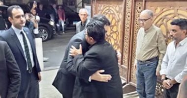محمد هنيدى وعمر السعيد وتامر عبد المنعم وإدوارد يشاركون فى عزاء شقيق خالد جلال العزاء