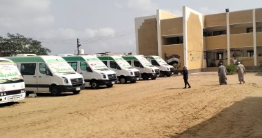 حياة كريمة.. الكشف على 817 مواطنا بقافلة طبية بالتل الكبير بالإسماعيلية القافلة الطبية المجانية