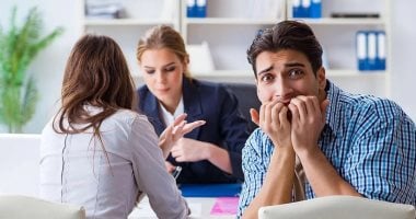 3 أبراج مترددة أكثر من برج الجوزاء.. الميزان يحاول إرضاء الكل والحوت حساس شخص متردد