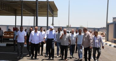 محافظ أسوان مجمع مواقف الكفور بكوم أمبو