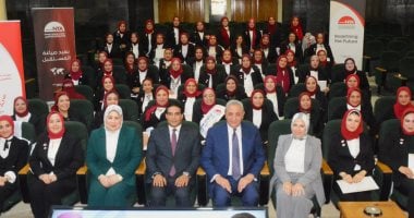 محافظ الغربية يشهد ختام الدفعة الثالثة من برنامج “المرأة تقود فى المحافظات” اللواء أشرف الجندي محافظ الغربية
