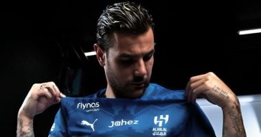 نظرة على سوق الانتقالات.. الدوري السعودي يواصل منافسة كبار أوروبا ثيو هيرنانديز لاعب الهلال