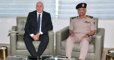 الفريق أول عبد المجيد صقر يلتقى وزير دفاع جمهورية إيطاليا الفريق أول عبد المجيد صقر يلتقى وزير دفاع إيطاليا