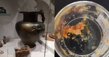جرار برونزية تحتوى على بقايا عسل عمرها 2500 عام