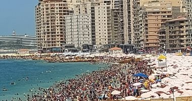 إسكندرية المصيف رقم 1 فى مصر.. بحر وفسح.. إقبال كبير على شواطئ الإسكندرية فى الإجازات الأسبوعية.. 10 شواطئ تعلن اكتمال نسبة الإشغال بها إلى 100%.. "السياحة والمصايف" توجه المصطافين إلى الشواطئ الخالية اكتمال نسب الاشغال
