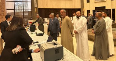 الجلباب الصعيدى فى الصدارة..المصريون بالخليج يسطرون صفحة جديدة فى حب الوطن جانب من الاقتراع