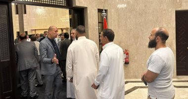 قبل غلق اللجان.. طوابير المصريين بالسعودية تتصدر انتخابات مجلس الشيوخ.. صور طوابير المصريين في السعودية